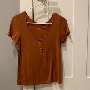 american eagle soft & sexy tee.